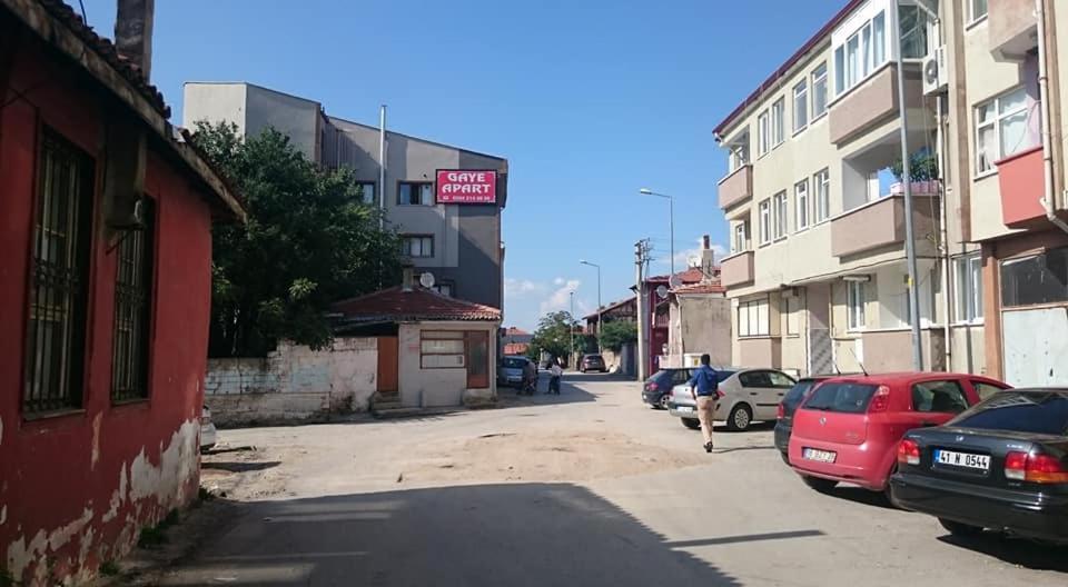 أديرني Gaye Apart Otel المظهر الخارجي الصورة